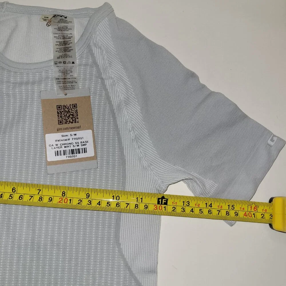 Giro Women's Chrono Short Sleeve Base Layer, White, Size S/M Retail $75 - Picture 5 of 12